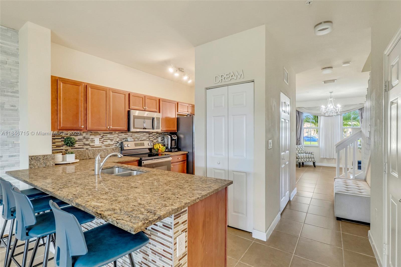 FIJI CONDO NO 1 - Residential