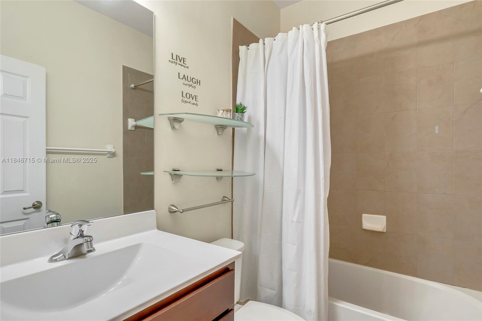 FIJI CONDO NO 1 - Residential