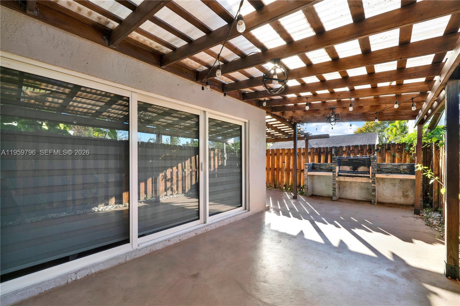 DEERWOOD VILLAS SEC 1 - Residential