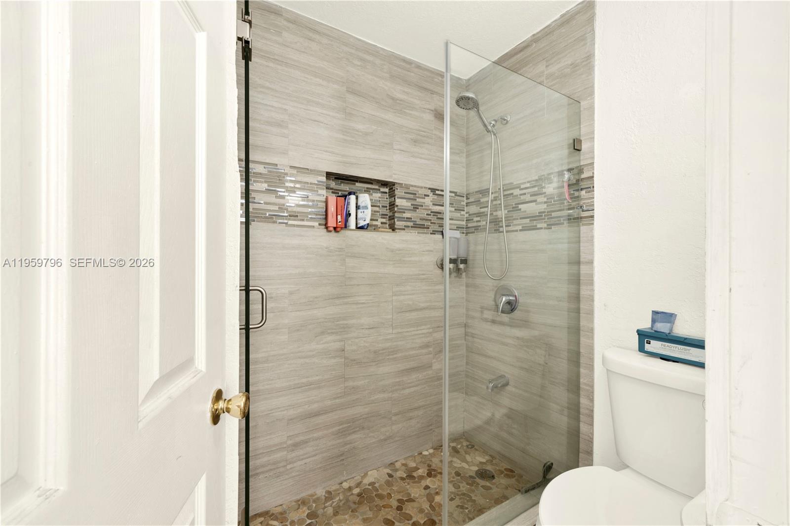 DEERWOOD VILLAS SEC 1 - Residential