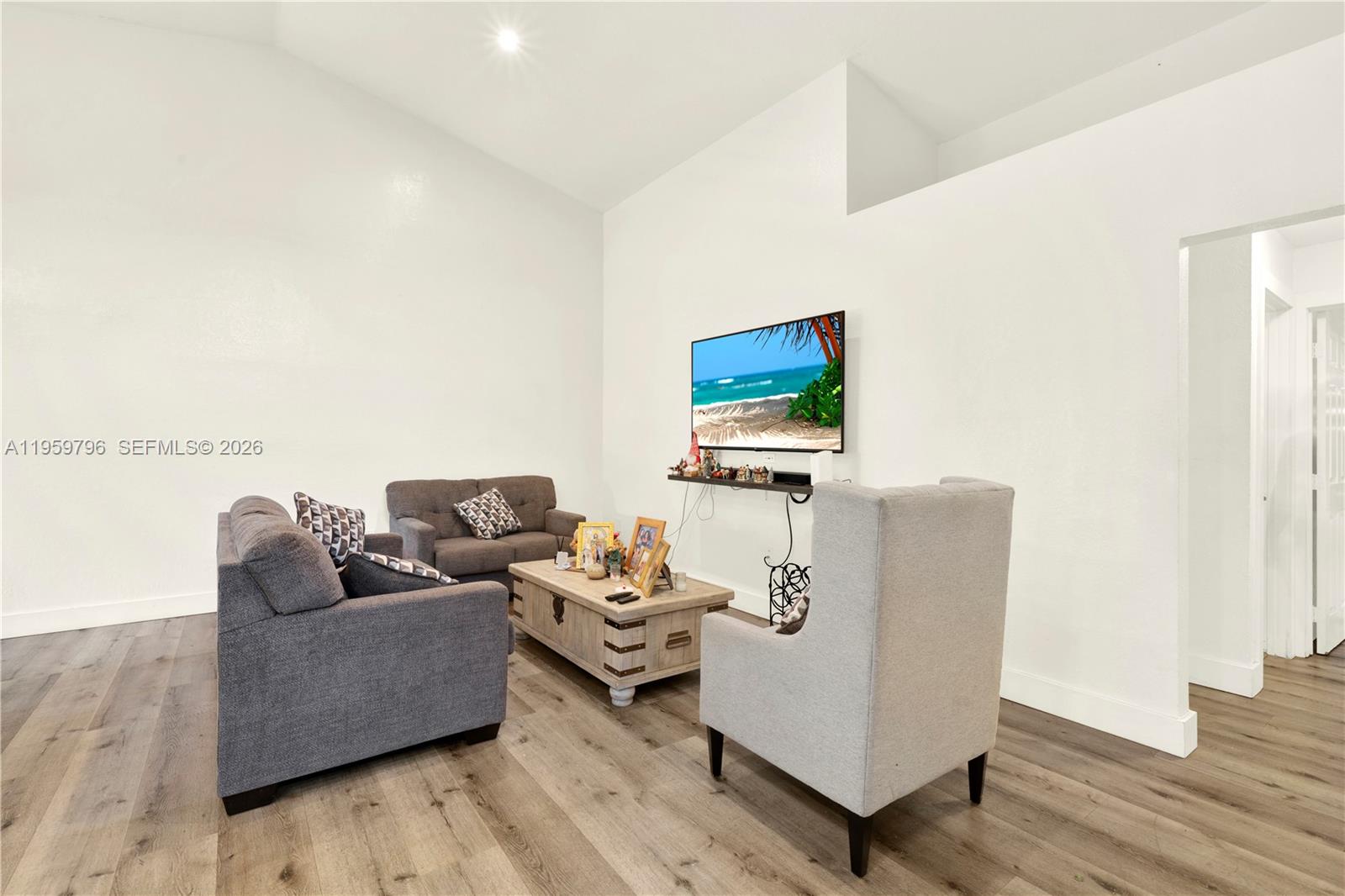 DEERWOOD VILLAS SEC 1 - Residential