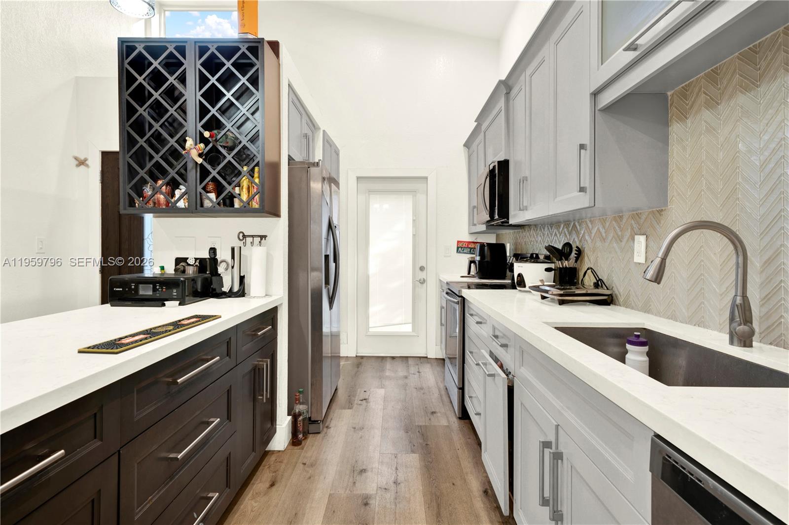 DEERWOOD VILLAS SEC 1 - Residential