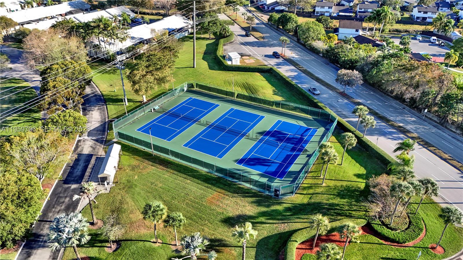 DEERWOOD VILLAS SEC 1 - Residential