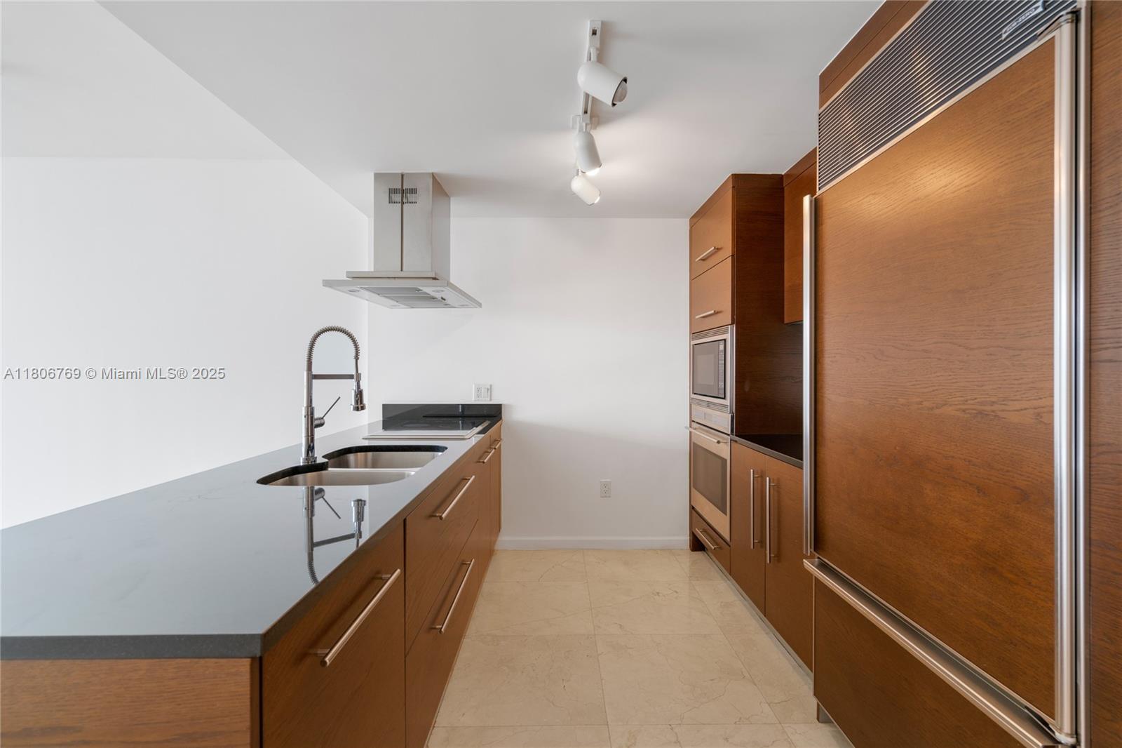 ICON BRICKELL NO TWO - Residential Lease