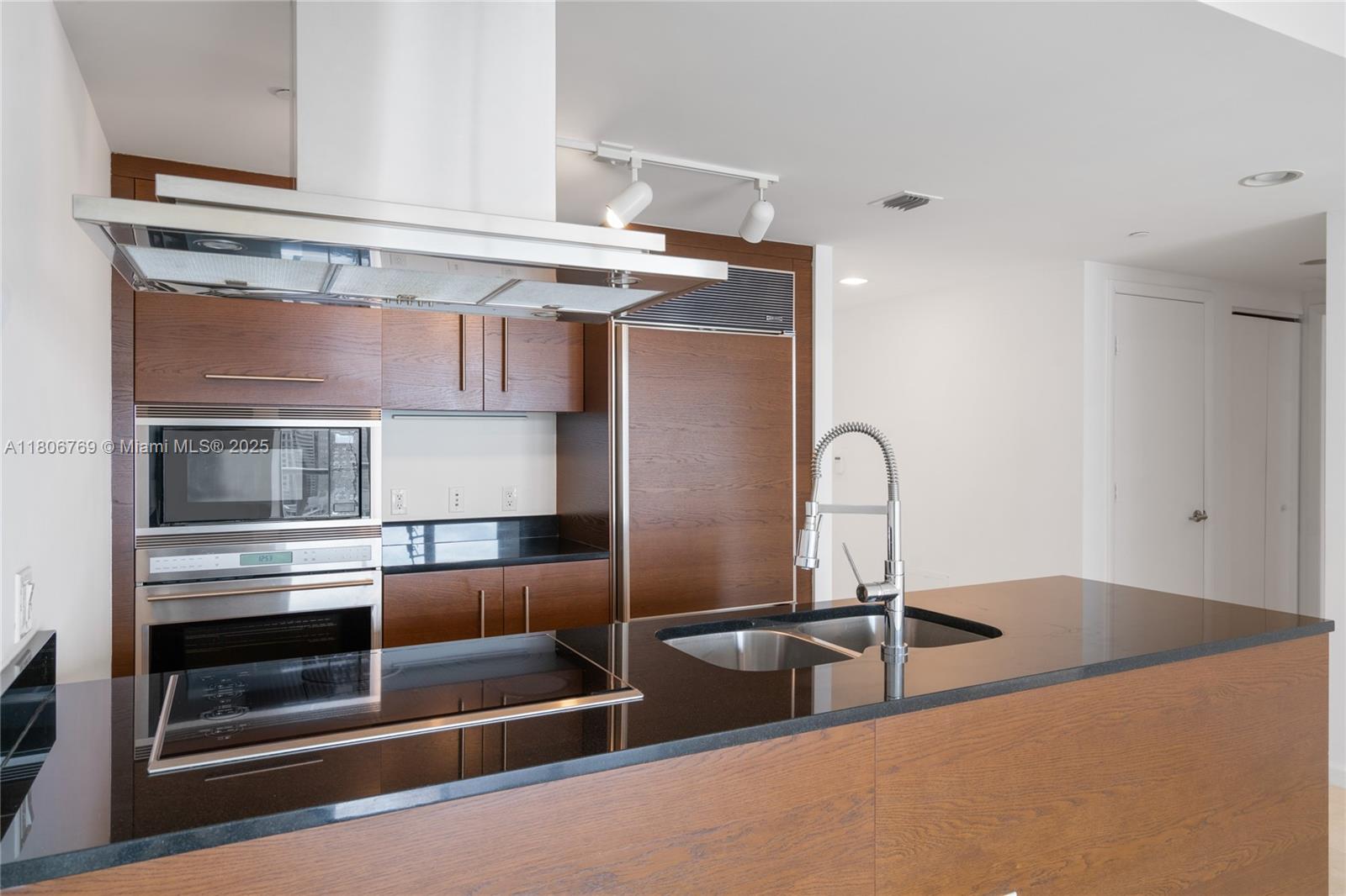 ICON BRICKELL NO TWO - Residential Lease