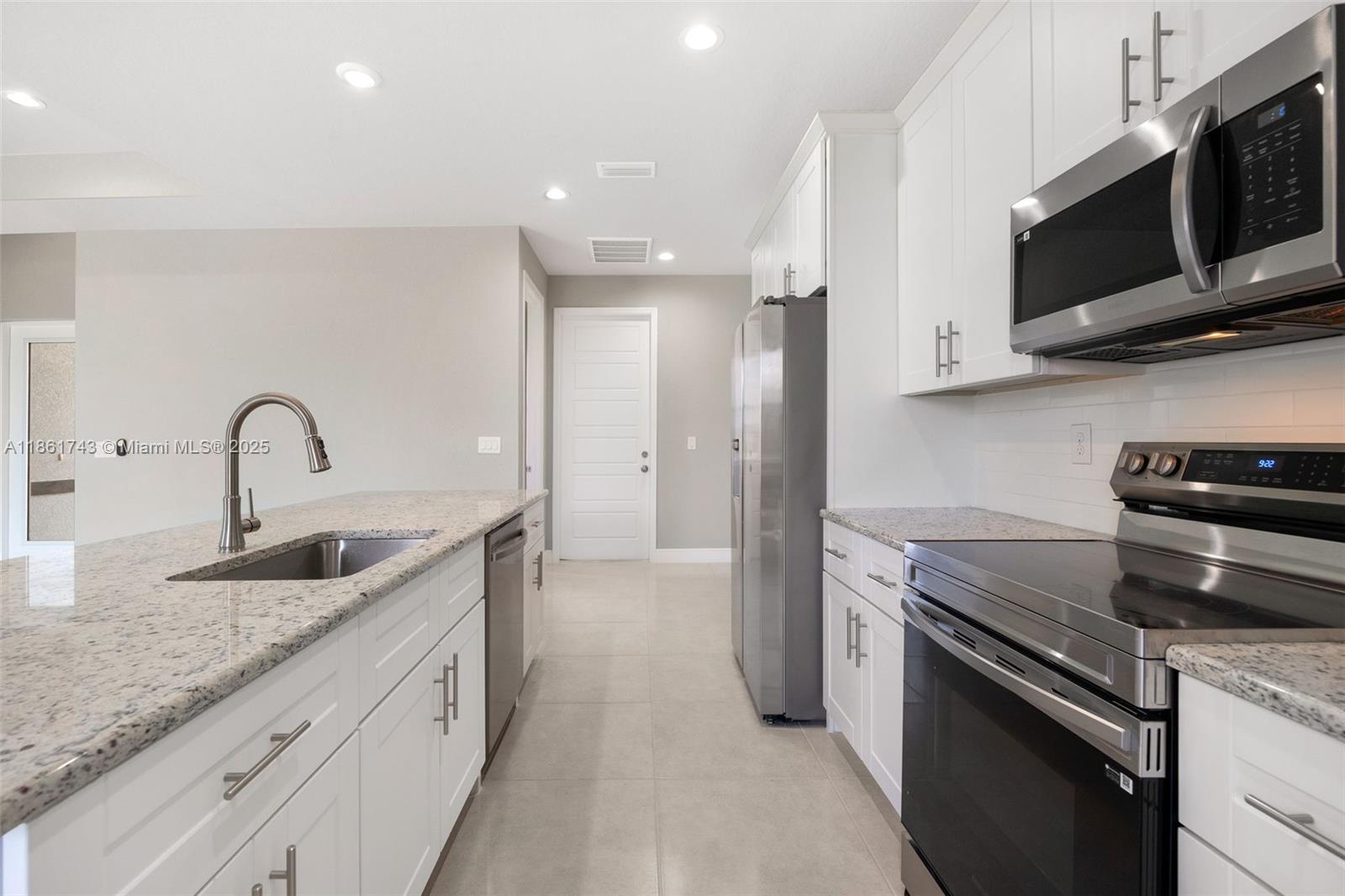 port Labelle - Residential