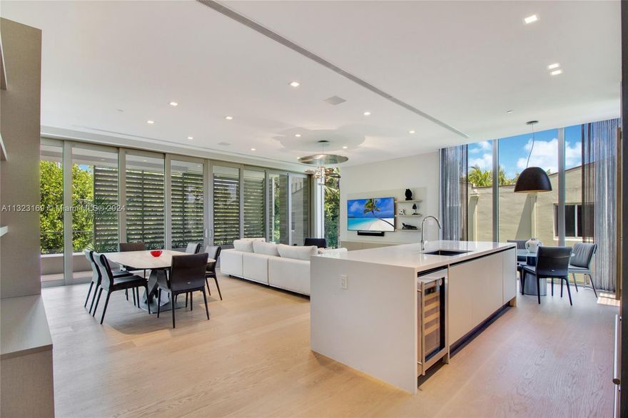 Spectacular turnkey corner unit at the Louver House fully furnished.
This 3 bed 3/1 baths residence is located in the exclusive South of Fifth neighborhood. Louver House is a 4 story building consisting of 9 residences designed by the celebrated architect Rene Gonzalez. It features Oak wood floors, designer Kitchen and baths by Ornare. Private rooftop infinity edge, 24 hours concierge and gym.
Designer Furniture is included in the purchase. Dining room set and Breakfast set not included in the sale.
Special Assessments will be paid by the Seller at closing.