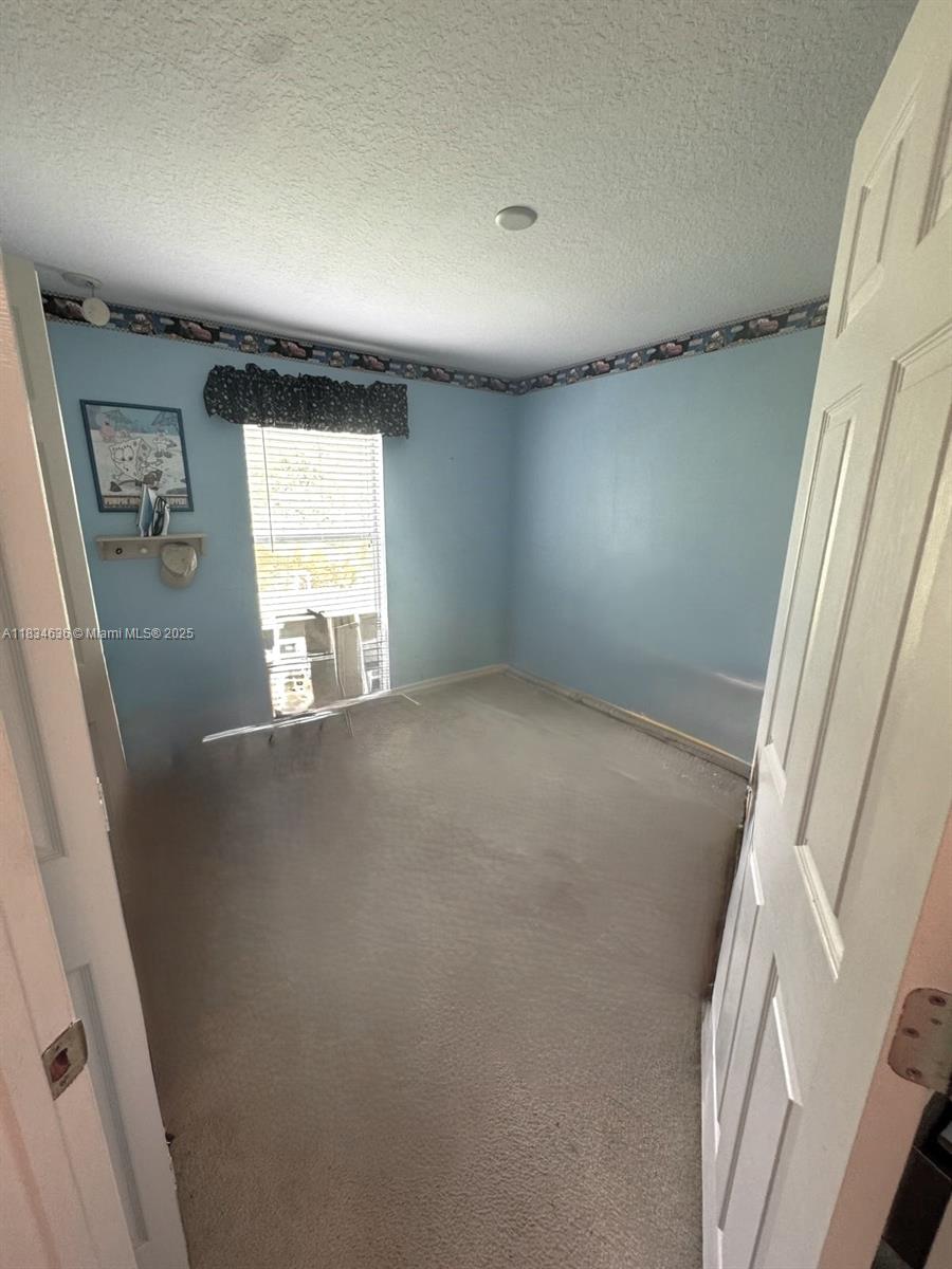 VERO LAKE ESTATES UNIT N - Residential