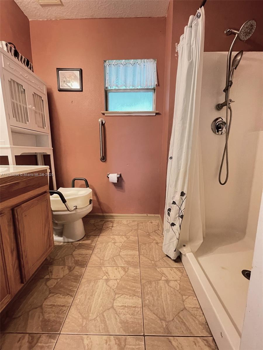 VERO LAKE ESTATES UNIT N - Residential