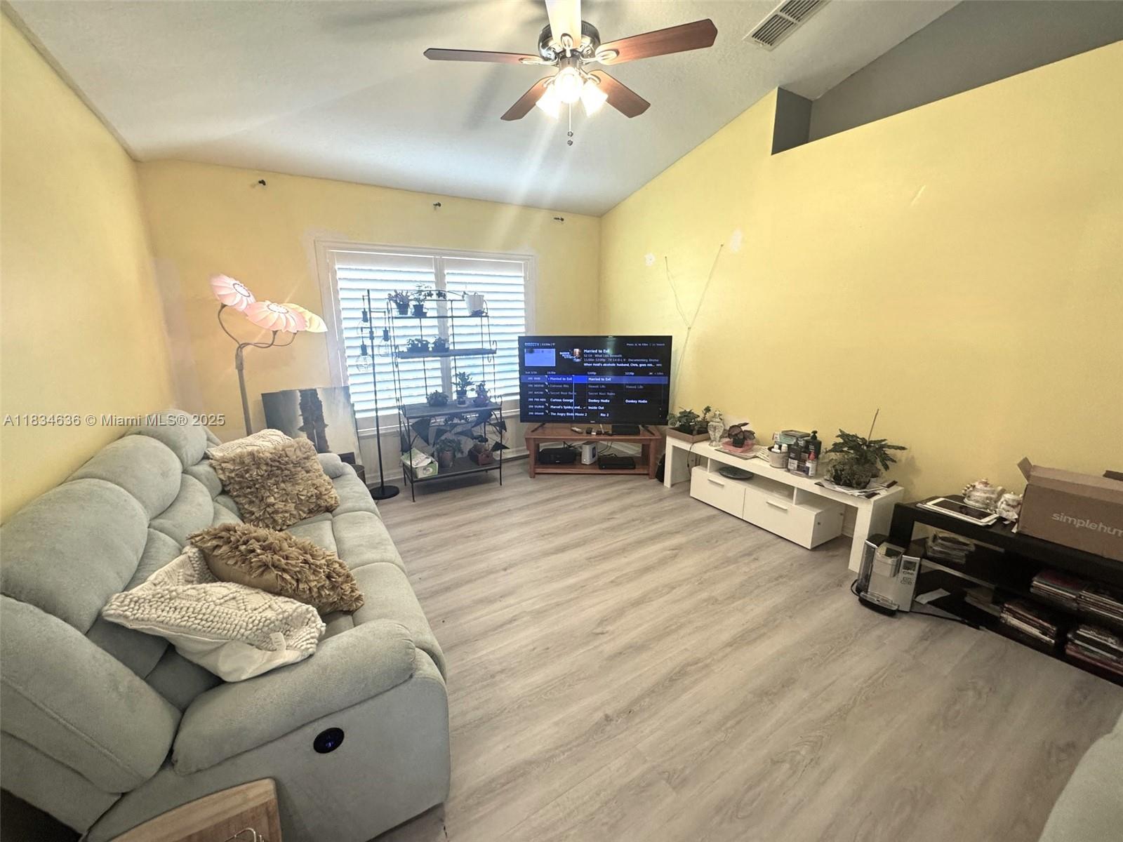 VERO LAKE ESTATES UNIT N - Residential