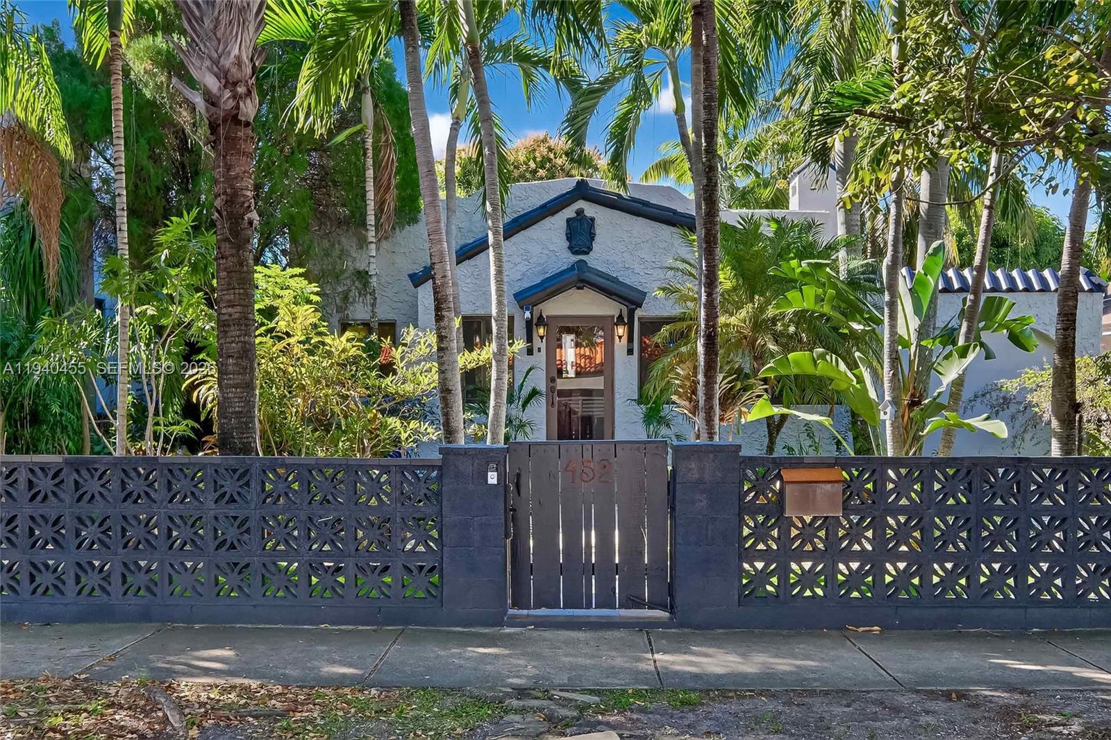 HOLLEMAN PARK - Residential Income