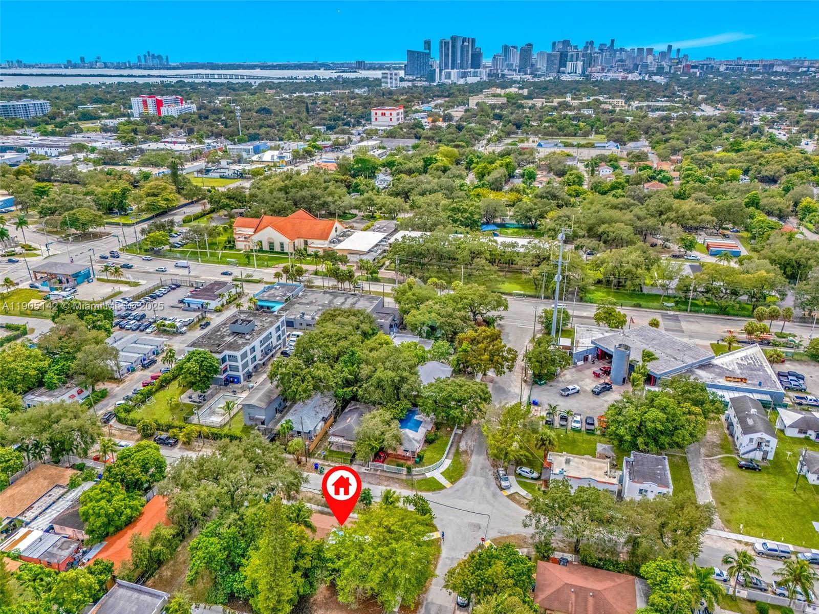 INGLEWOOD GARDENS - Residential