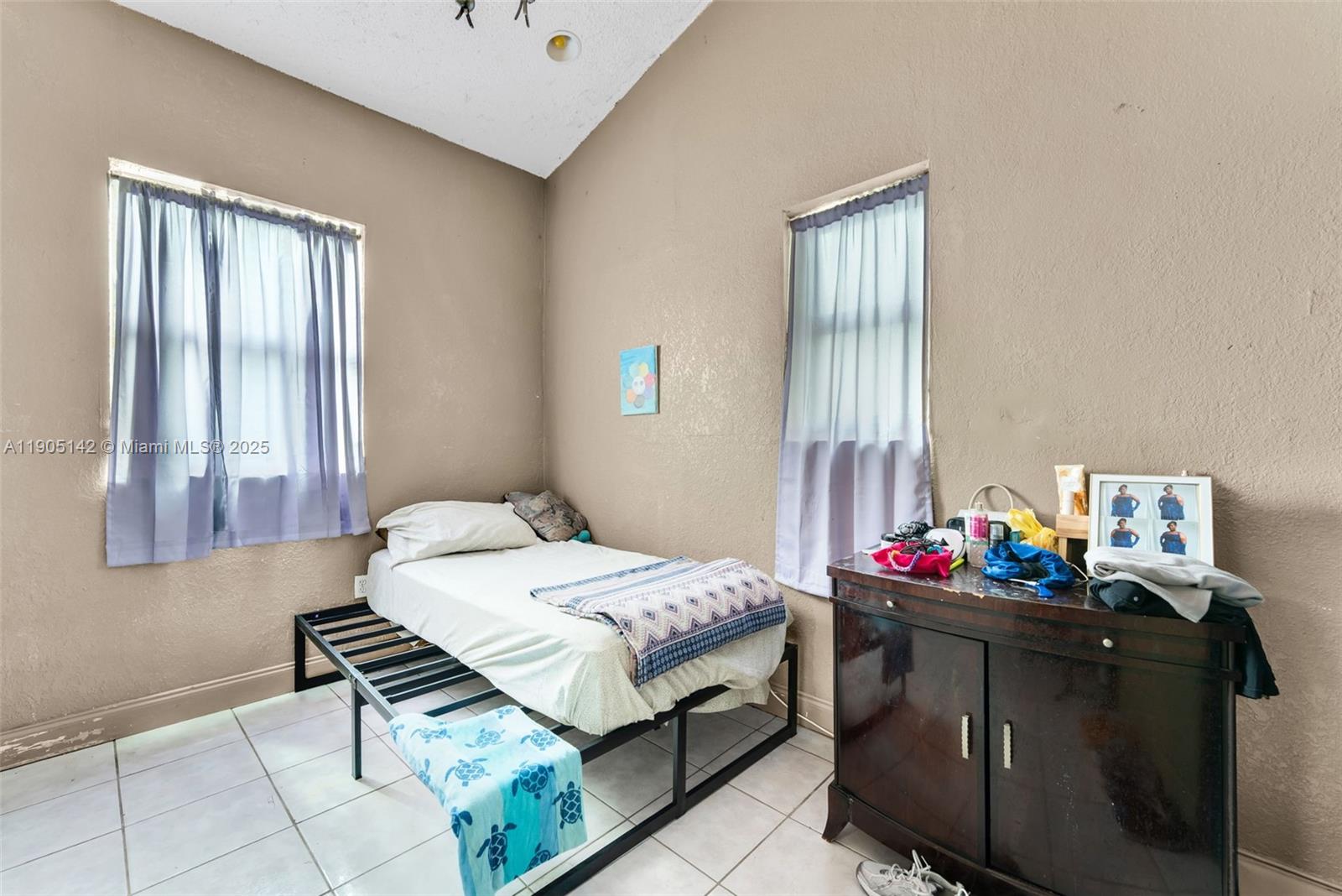 INGLEWOOD GARDENS - Residential