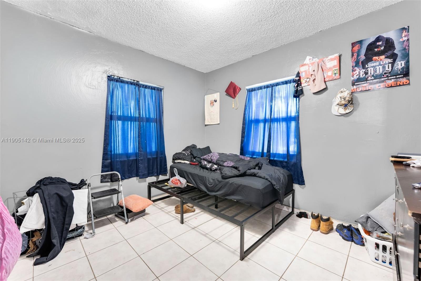 INGLEWOOD GARDENS - Residential