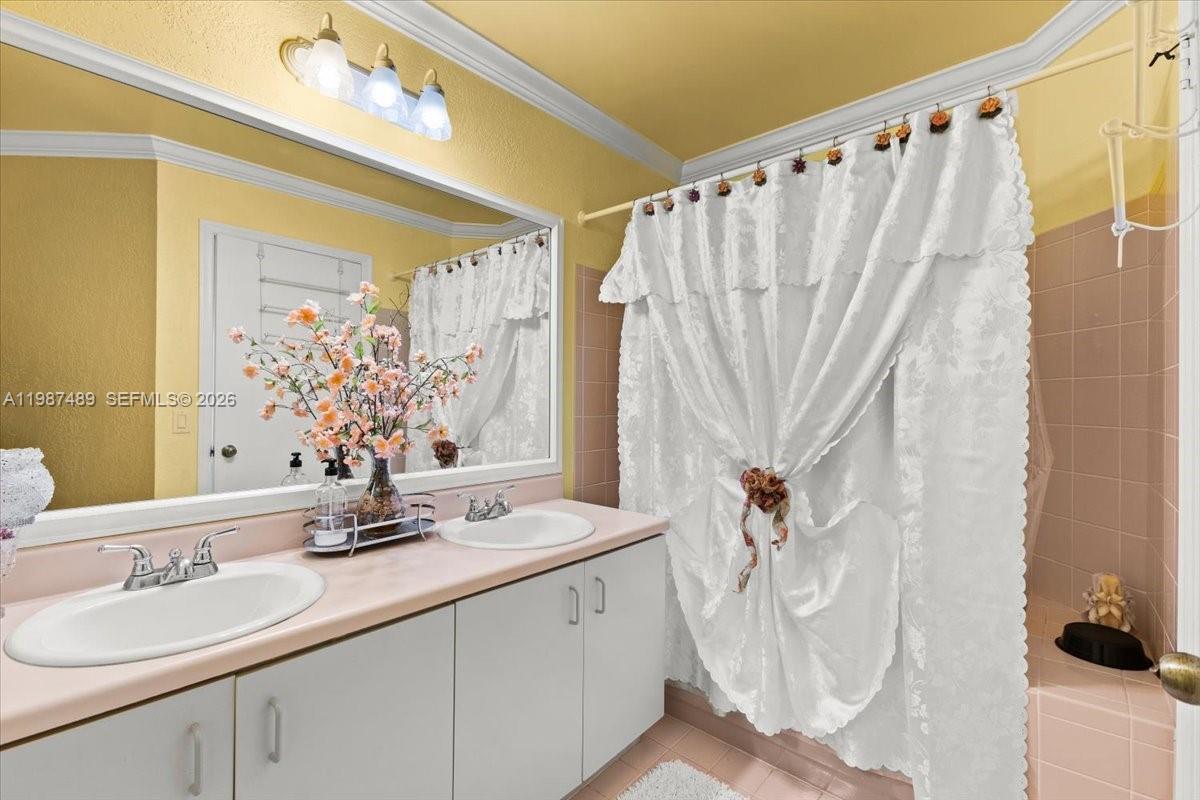 CHAPEL TRAIL II - Residential