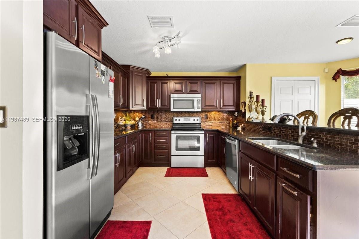 CHAPEL TRAIL II - Residential