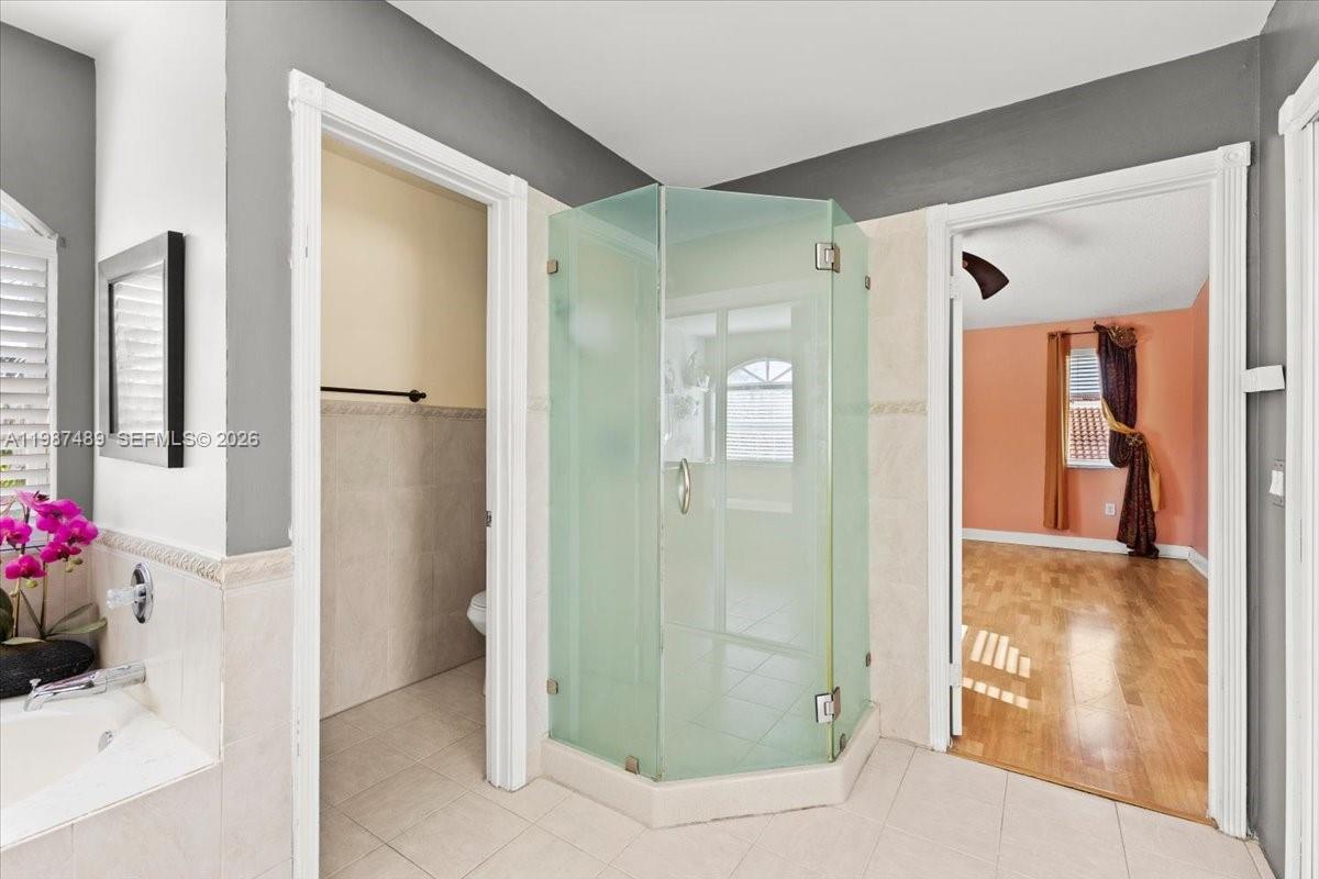 CHAPEL TRAIL II - Residential