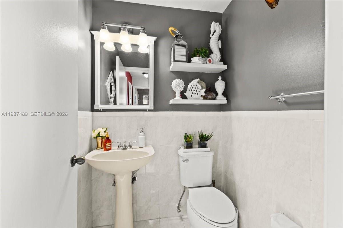 CHAPEL TRAIL II - Residential