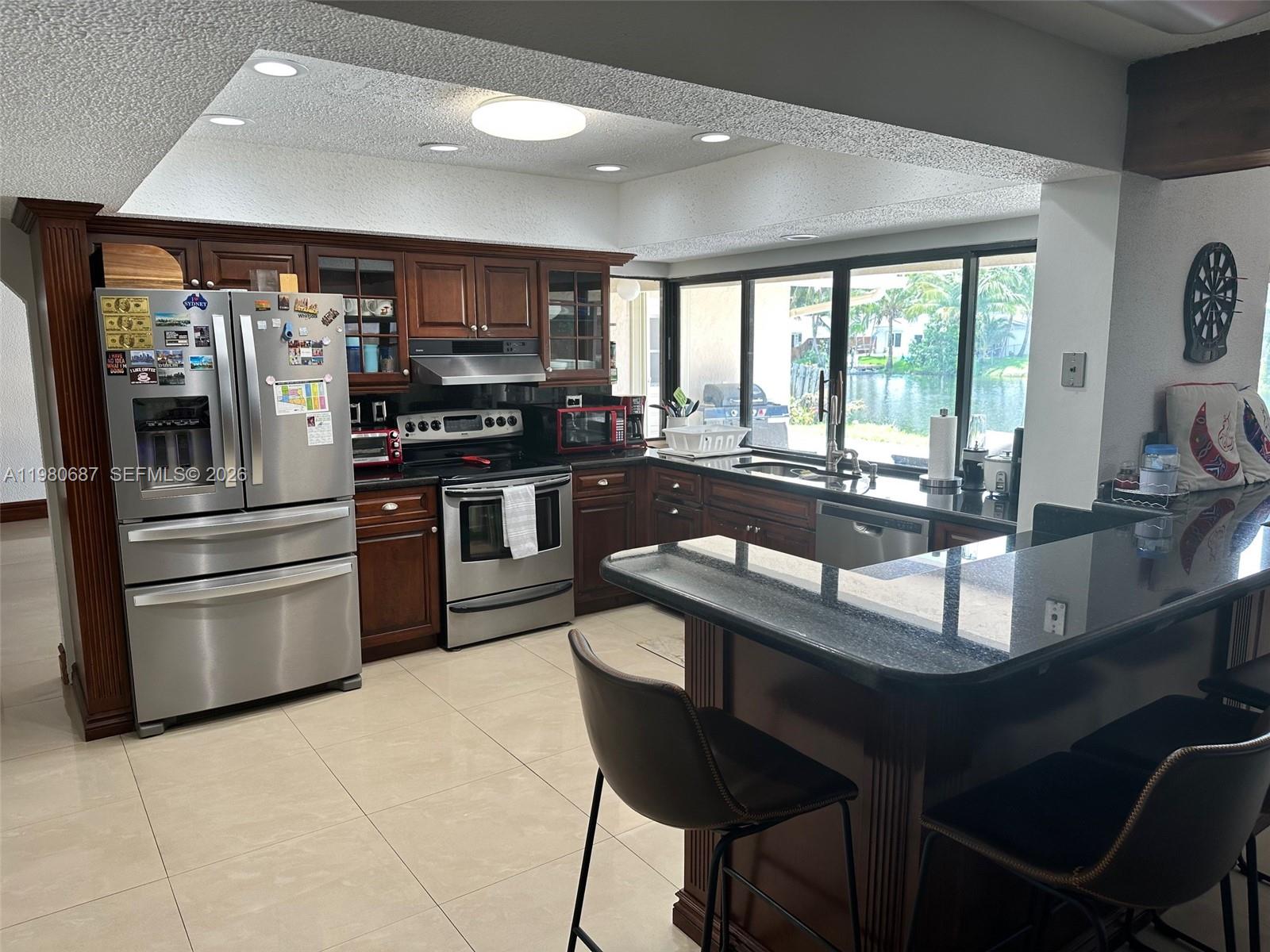 NOB HILL ESTATES 2 SEC - Residential Lease