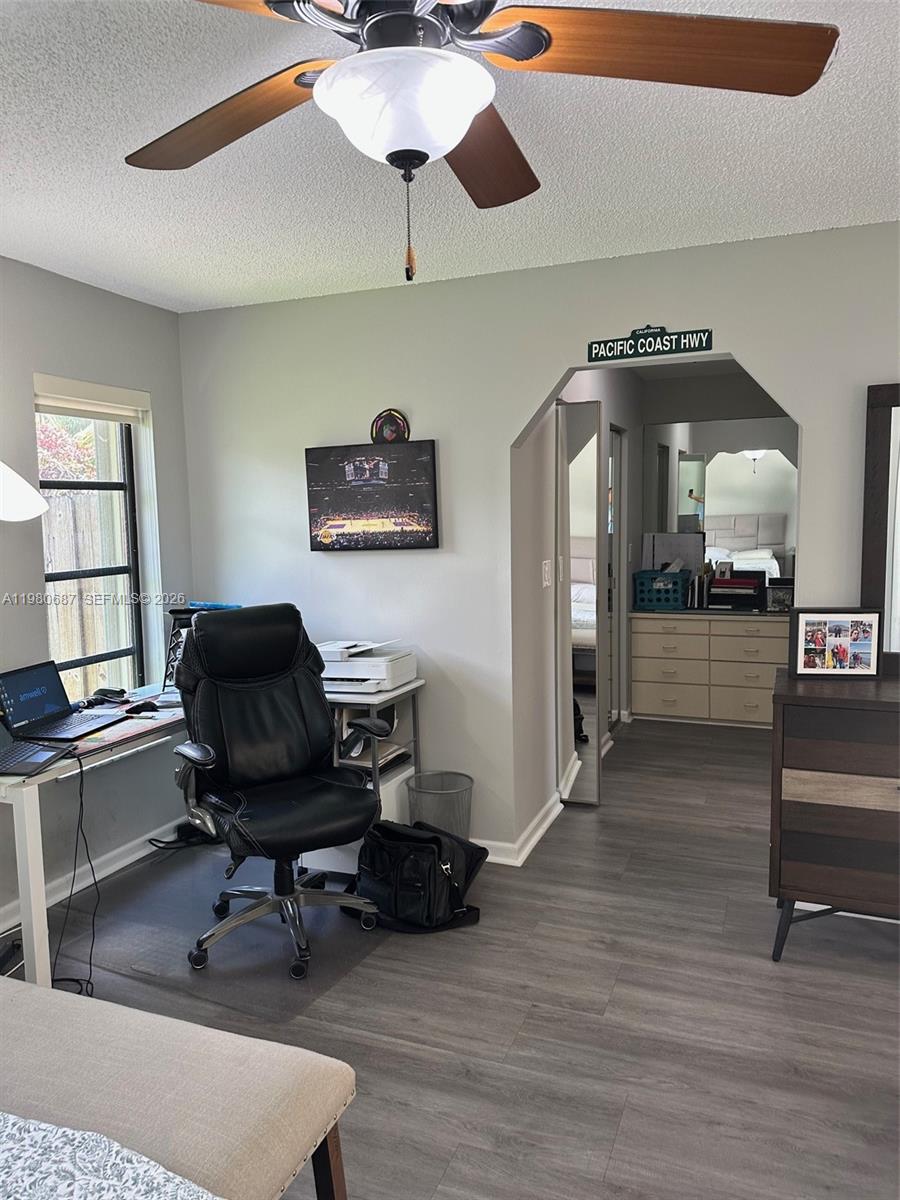 NOB HILL ESTATES 2 SEC - Residential Lease