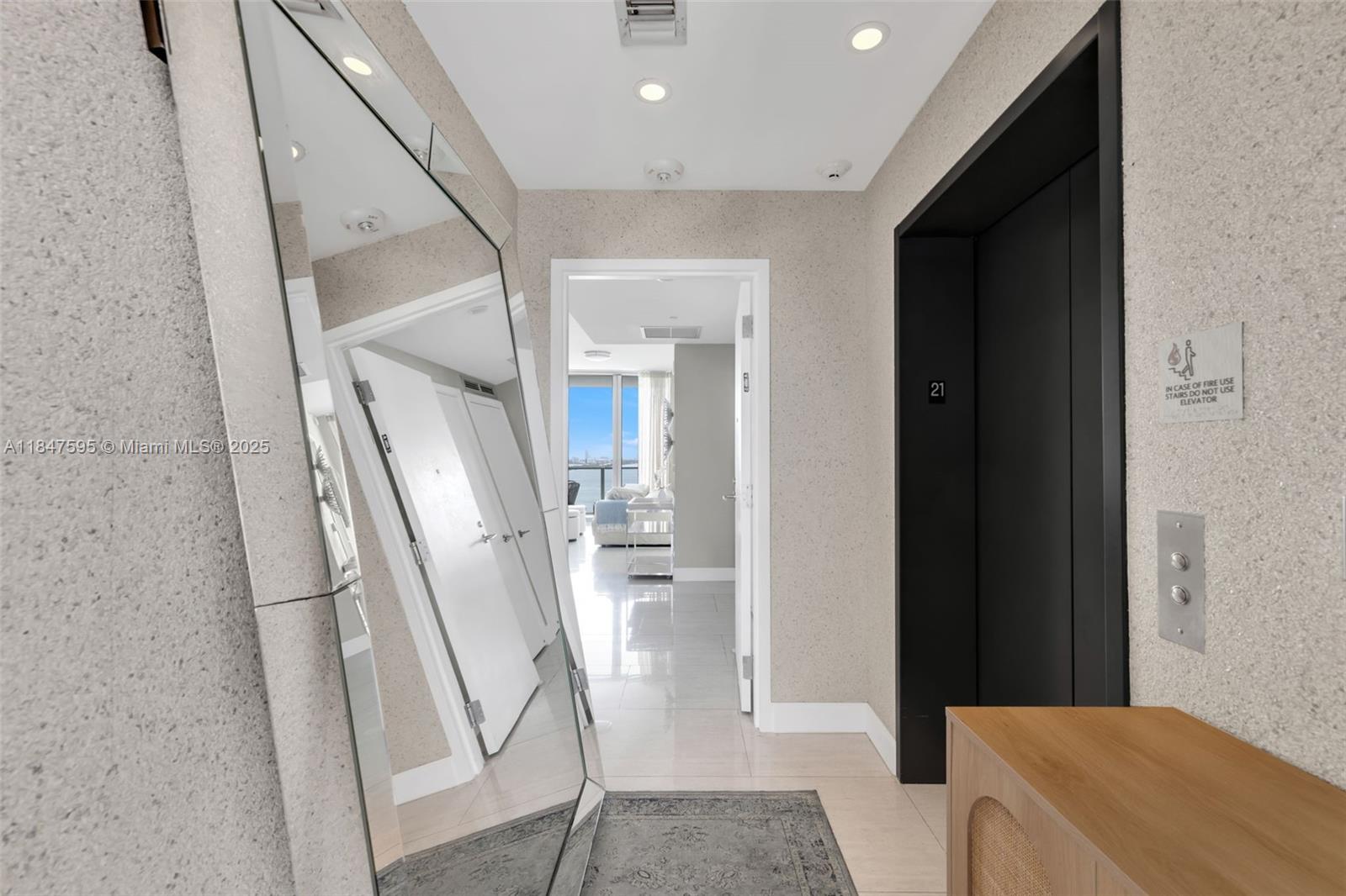 2900 NE 7th Ave 2103