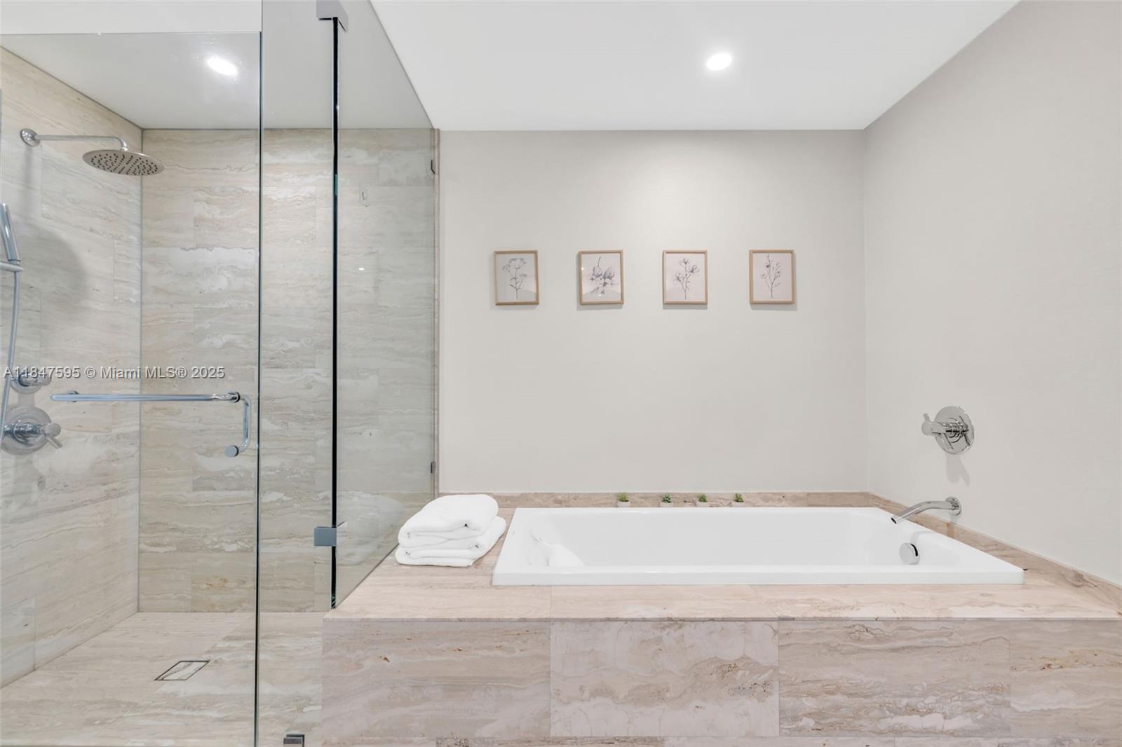 BISCAYNE BEACH CONDO - Residential