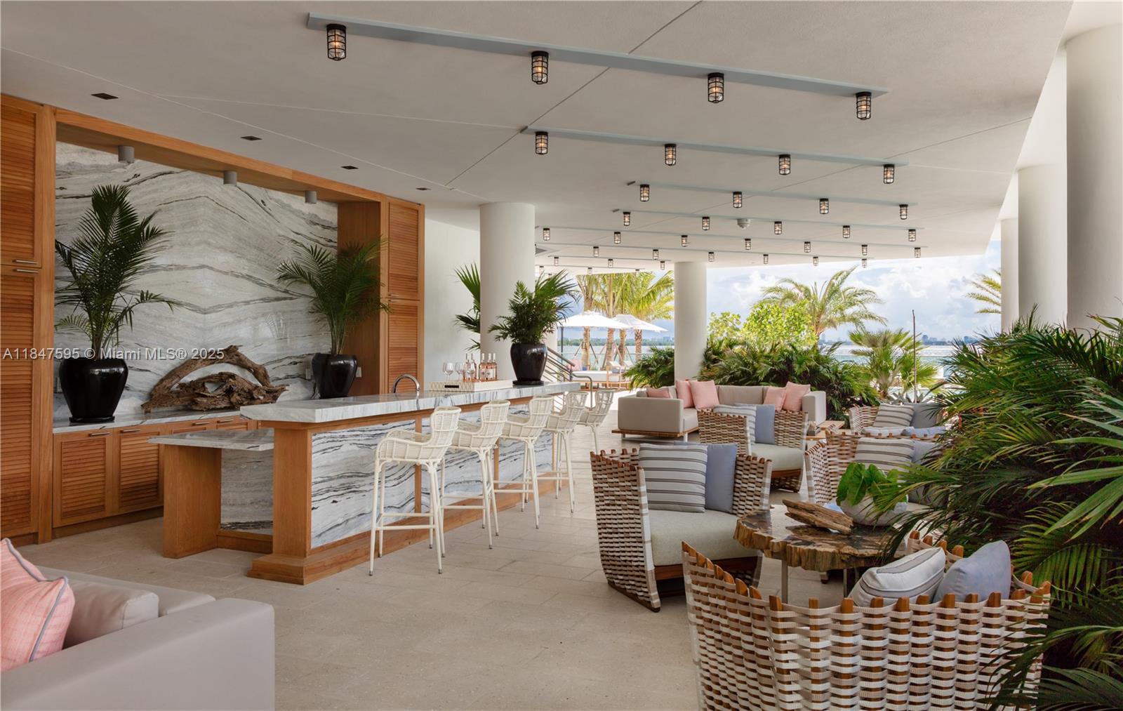 BISCAYNE BEACH CONDO - Residential