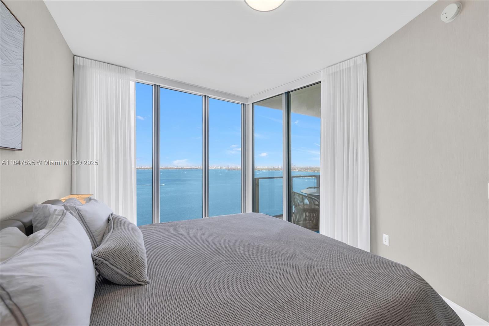 BISCAYNE BEACH CONDO - Residential