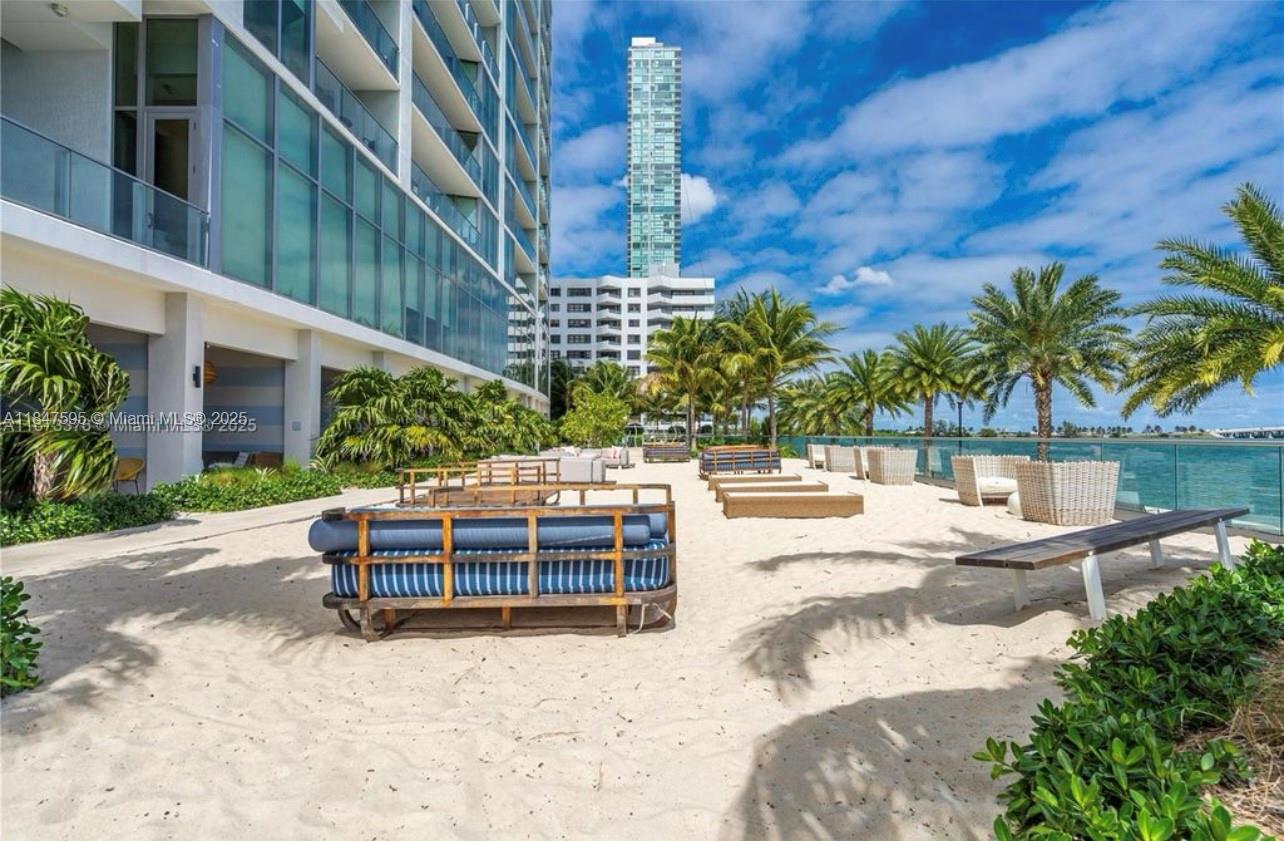 BISCAYNE BEACH CONDO - Residential