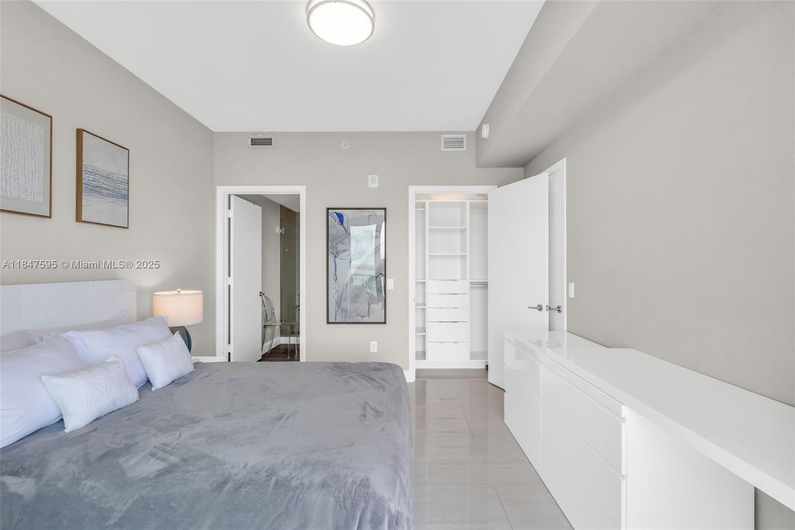 BISCAYNE BEACH CONDO - Residential