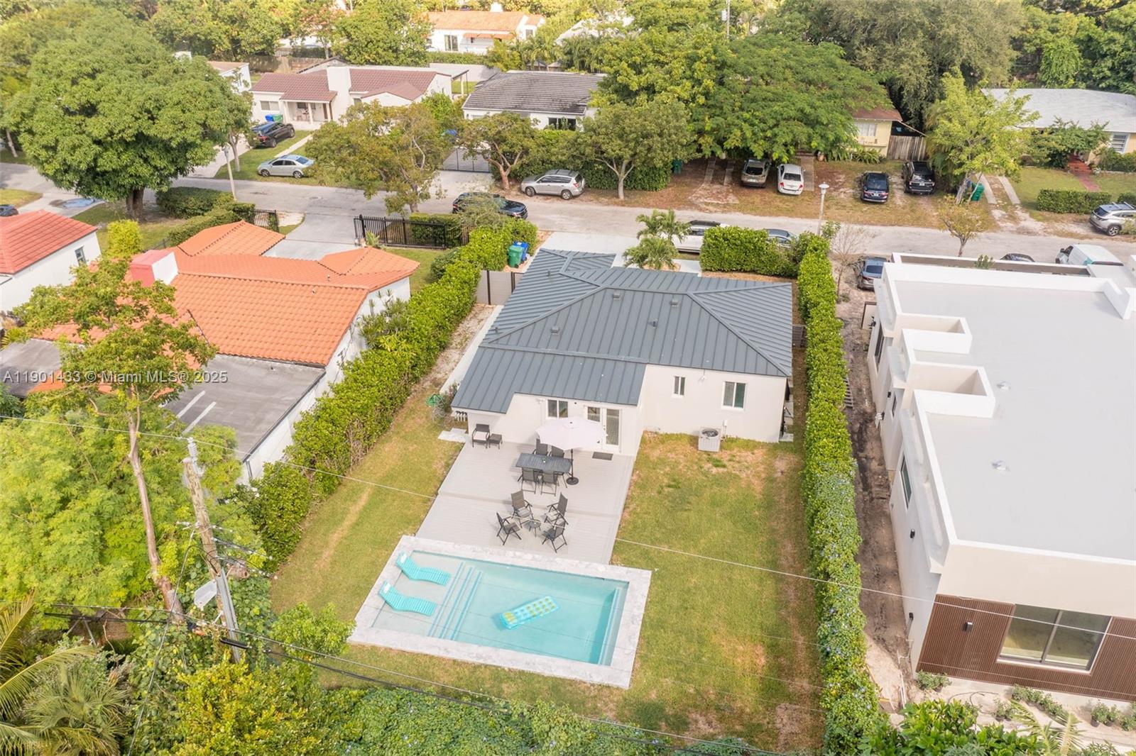 BRENTWOOD - Residential