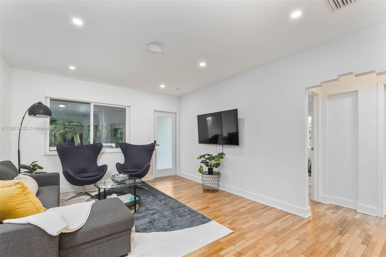 BRENTWOOD - Residential