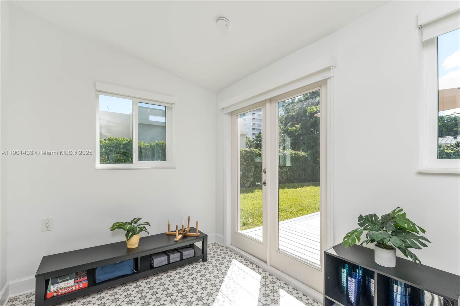 BRENTWOOD - Residential