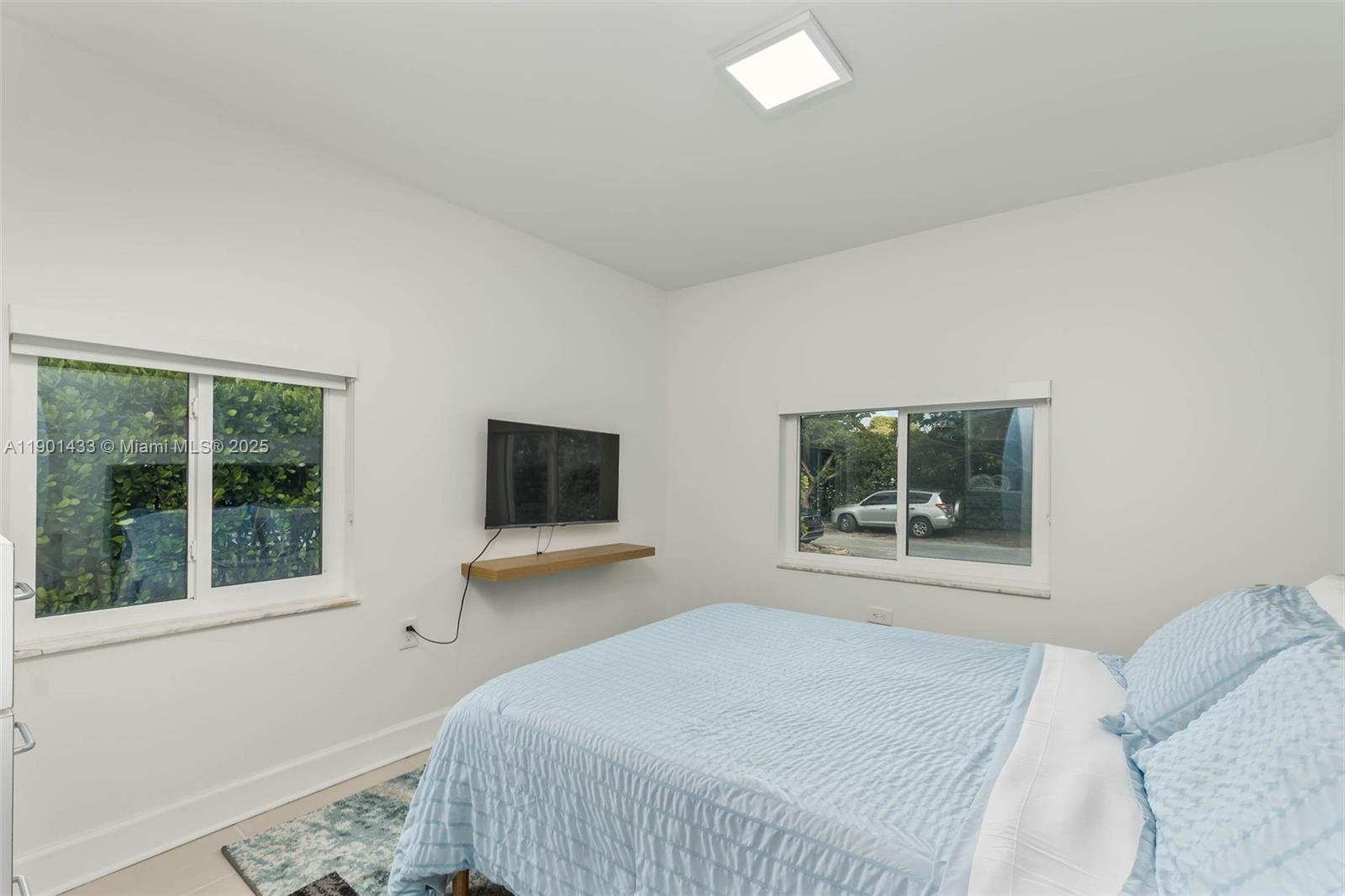 BRENTWOOD - Residential
