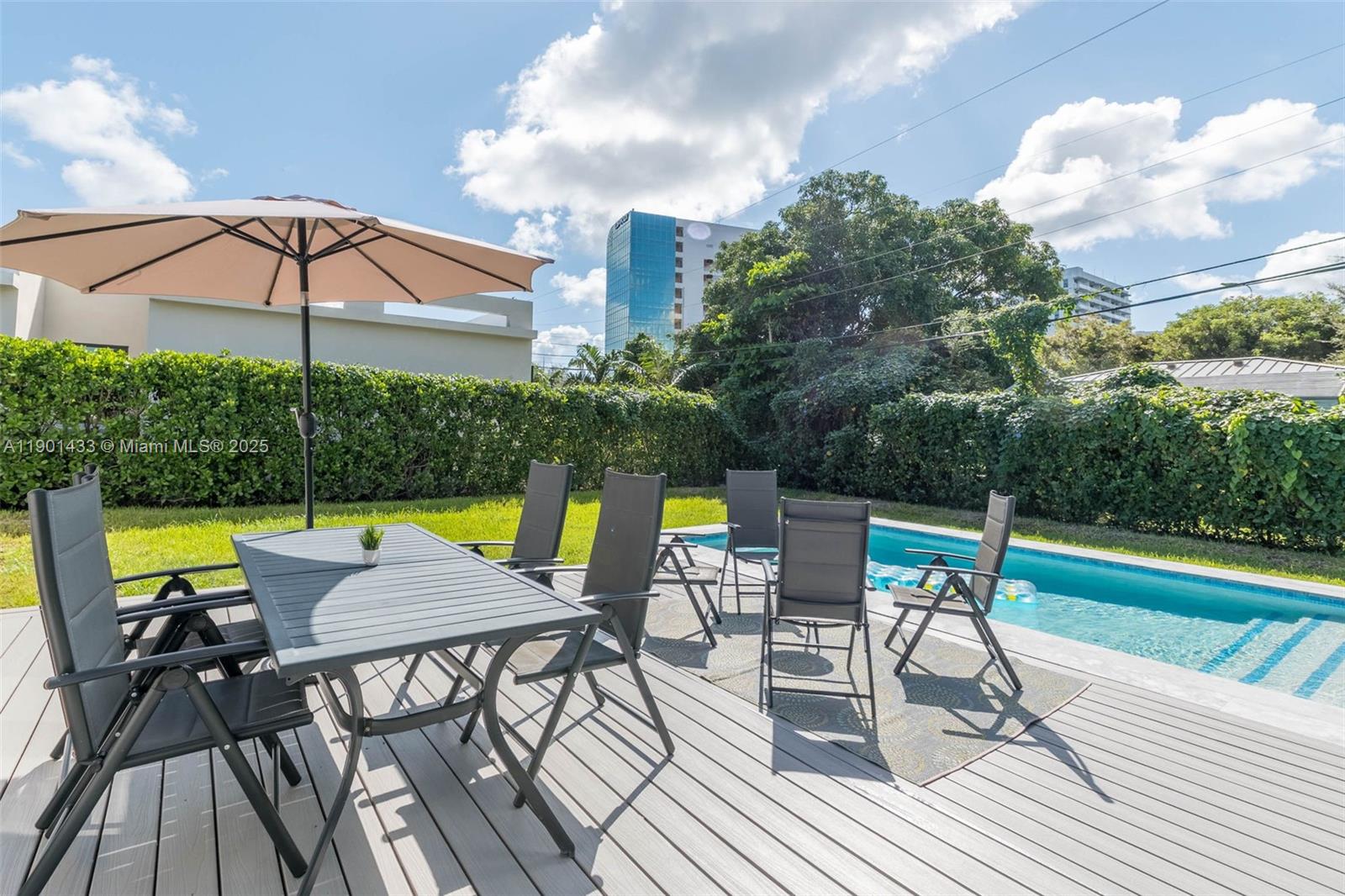 BRENTWOOD - Residential