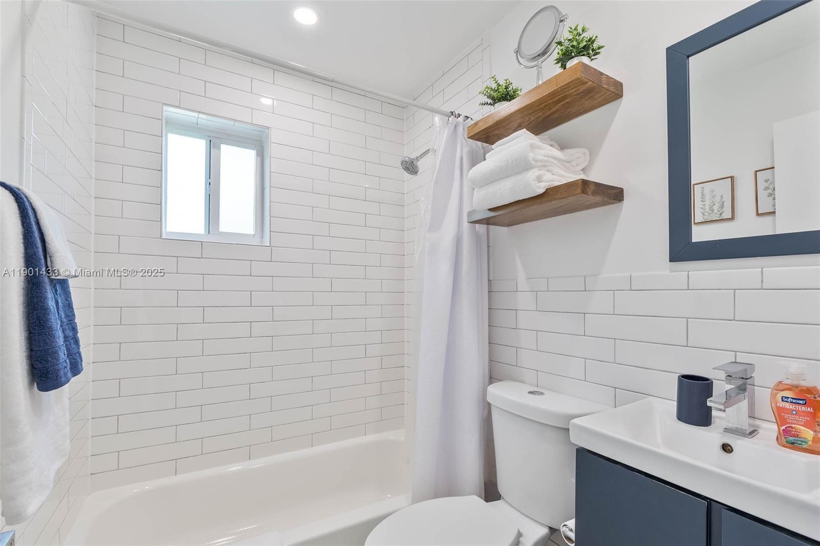 BRENTWOOD - Residential