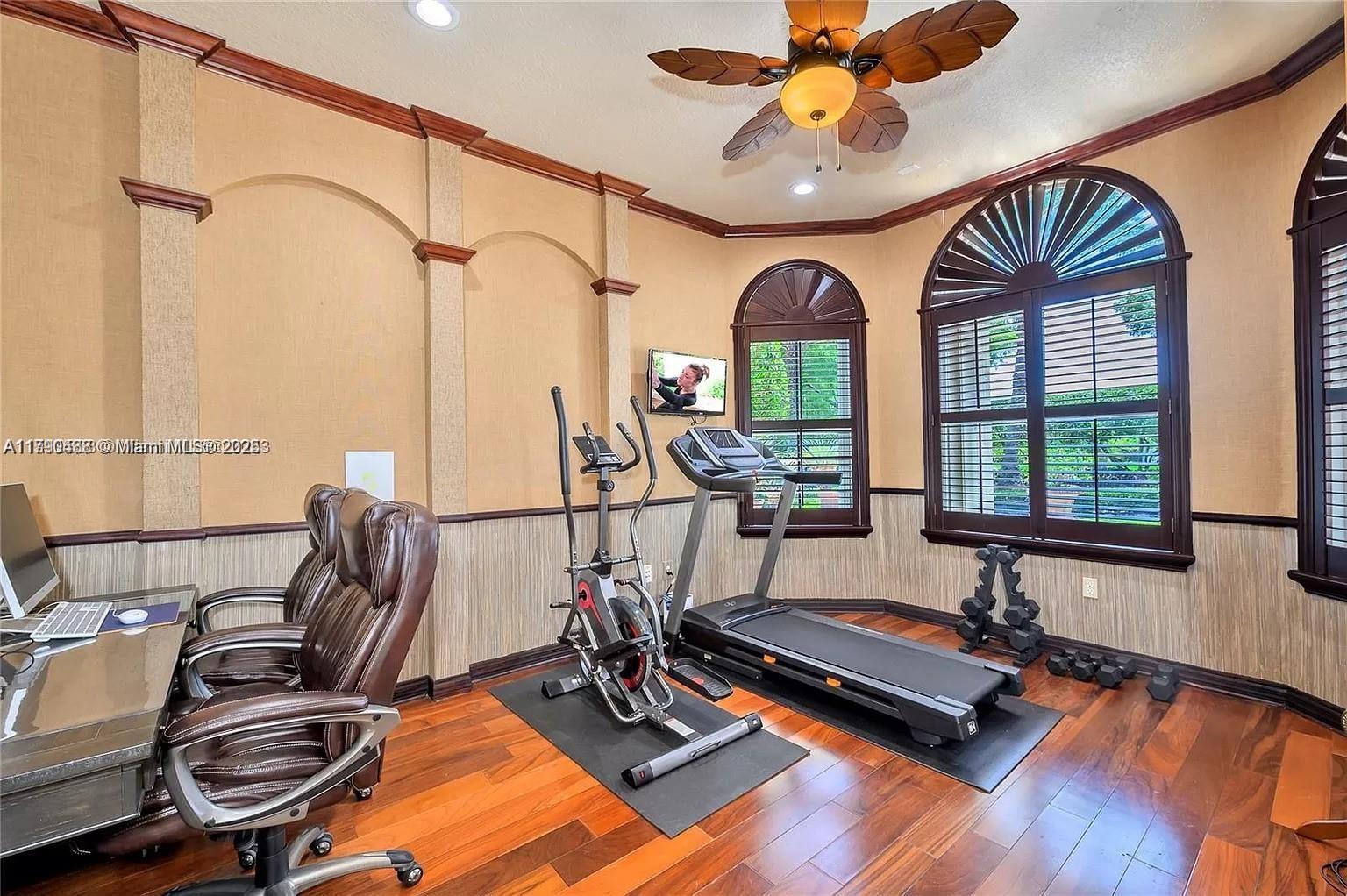 SESSA EIGHT - Residential