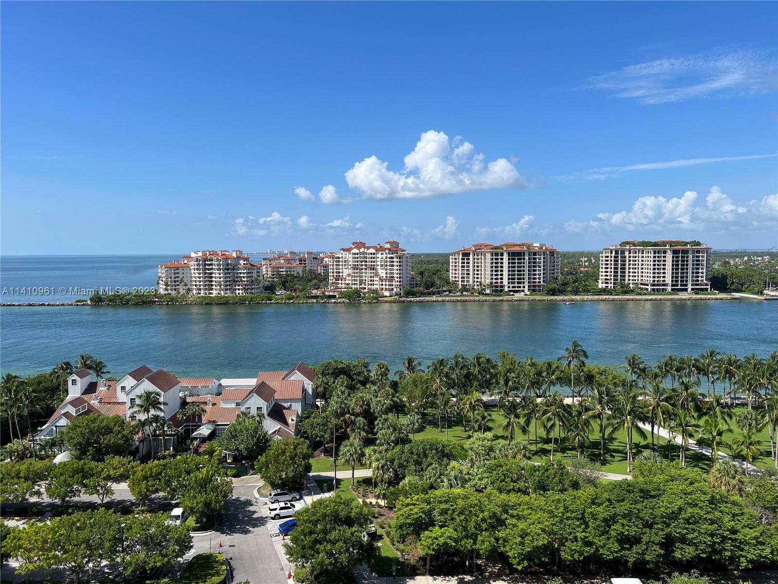 South Pointe Tower - Residential