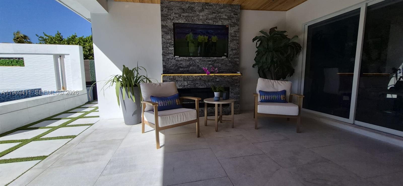 ROYALE GREEN TOWNHOUSE SE - Residential