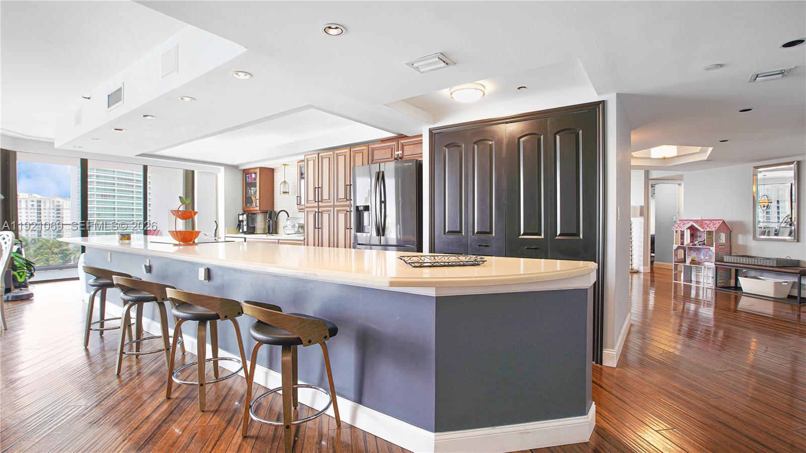 TURNBERRY ISLE CONDO - Residential