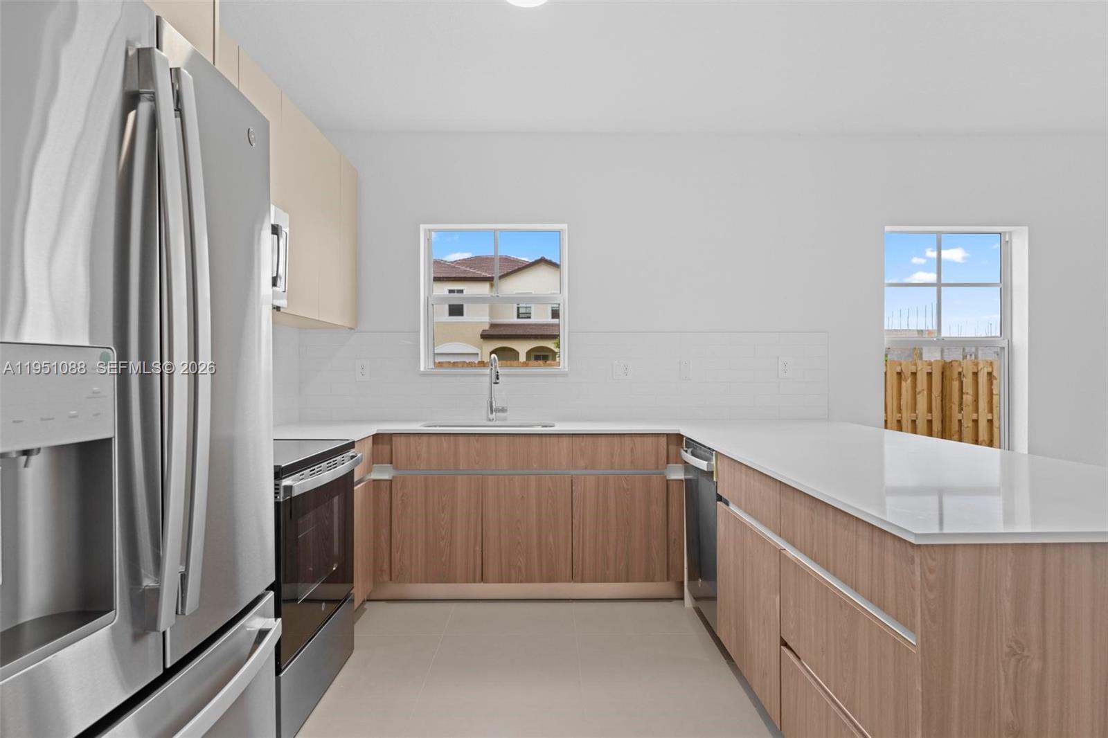 SUNRISE ESTATES - Residential