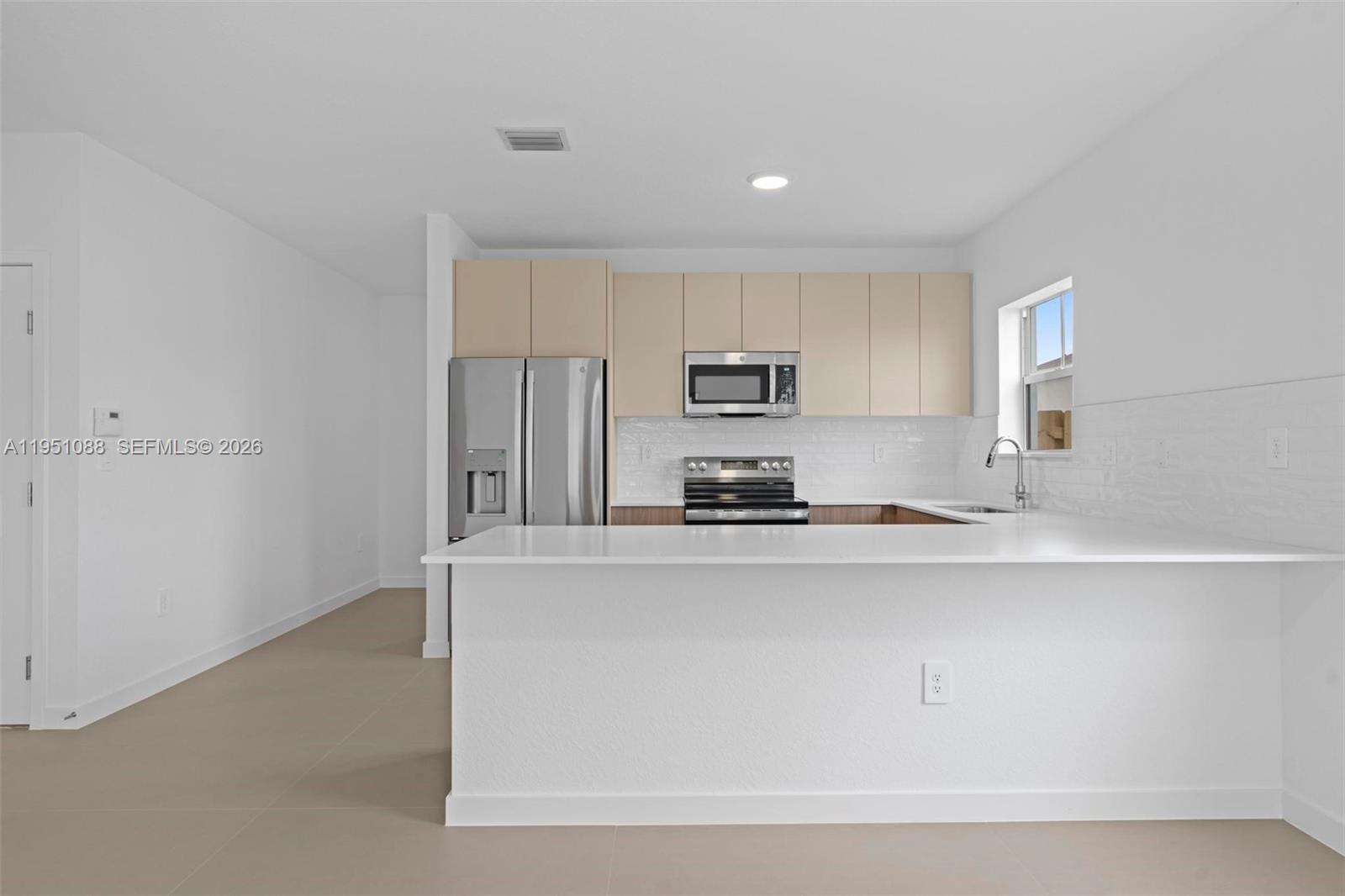 SUNRISE ESTATES - Residential