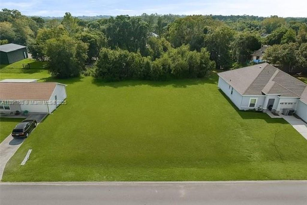 Photo of 9060 101st Ave, Vero Beach, FL 32967 (MLS # A11891760)