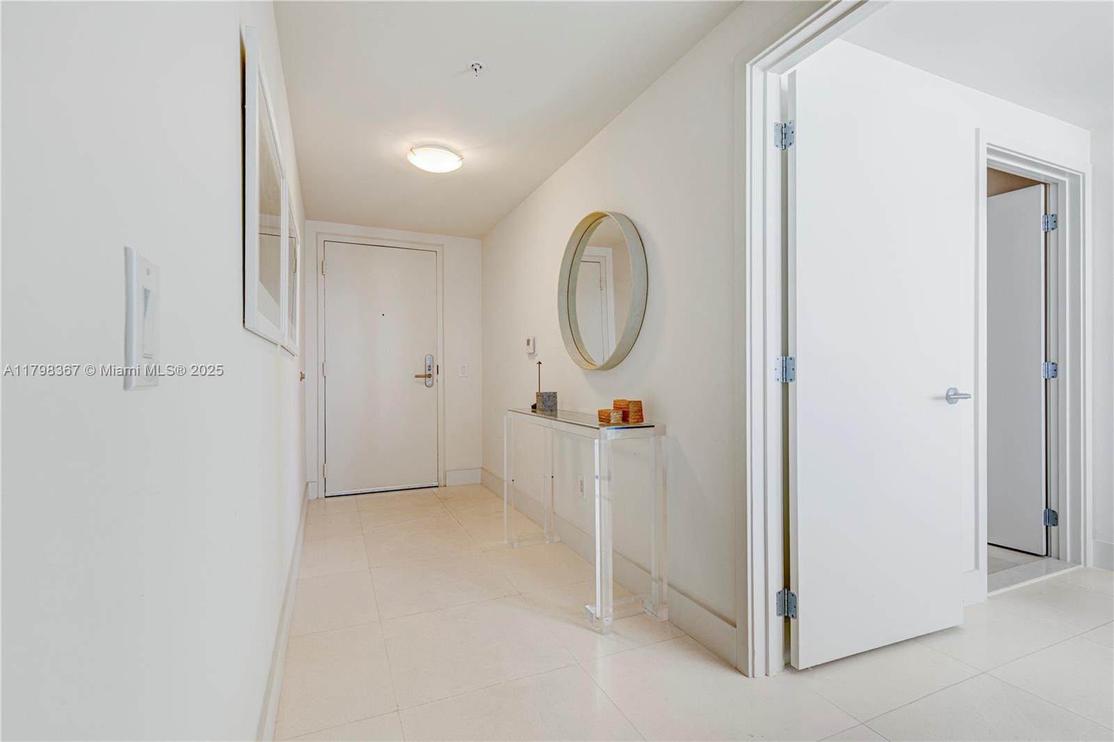 6899 Collins Ave 603