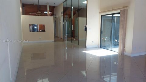 2675 S Parkview Dr 2675 Hallandale Beach FL 33009