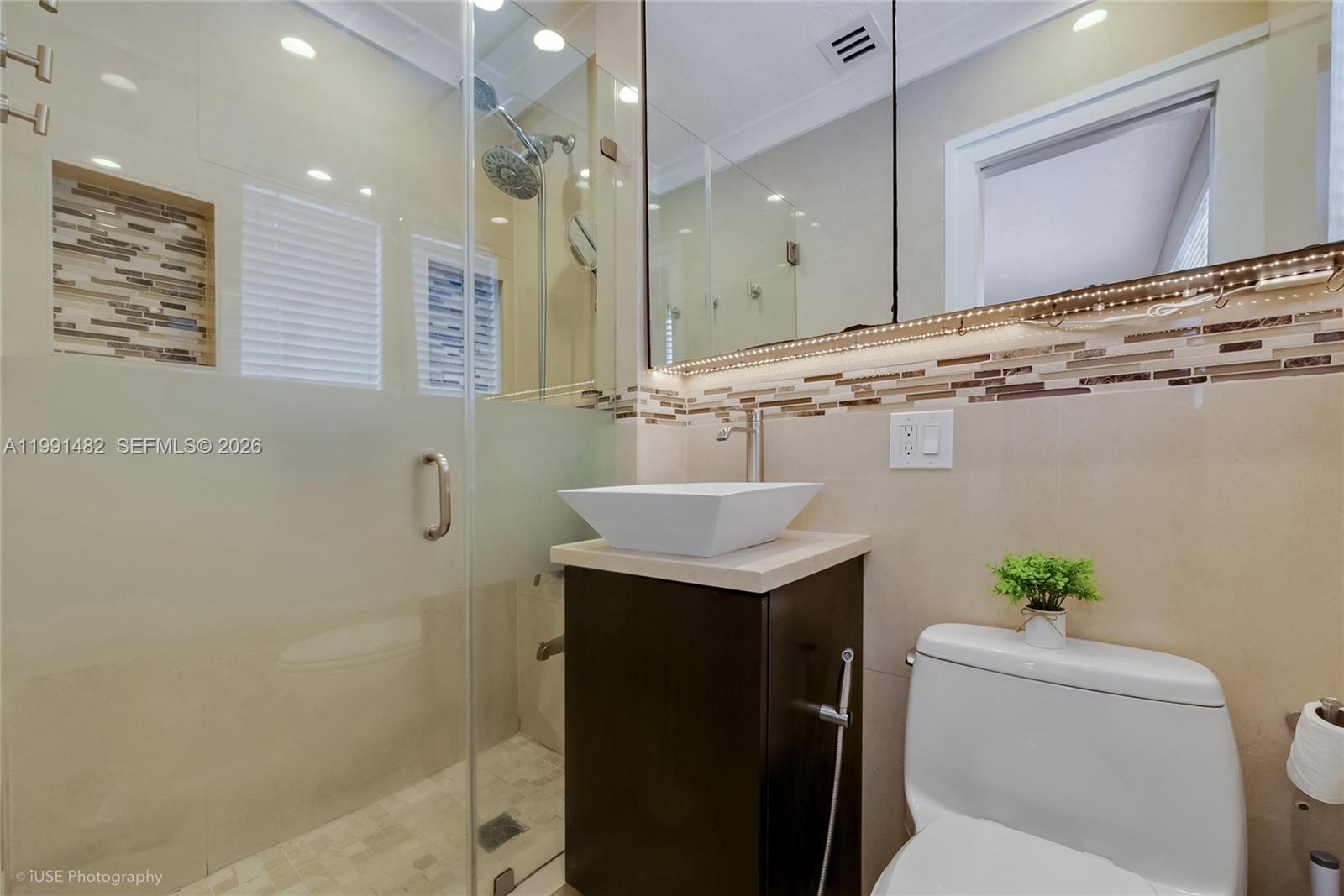 MIRACLE MANOR 3RD ADDN - Residential