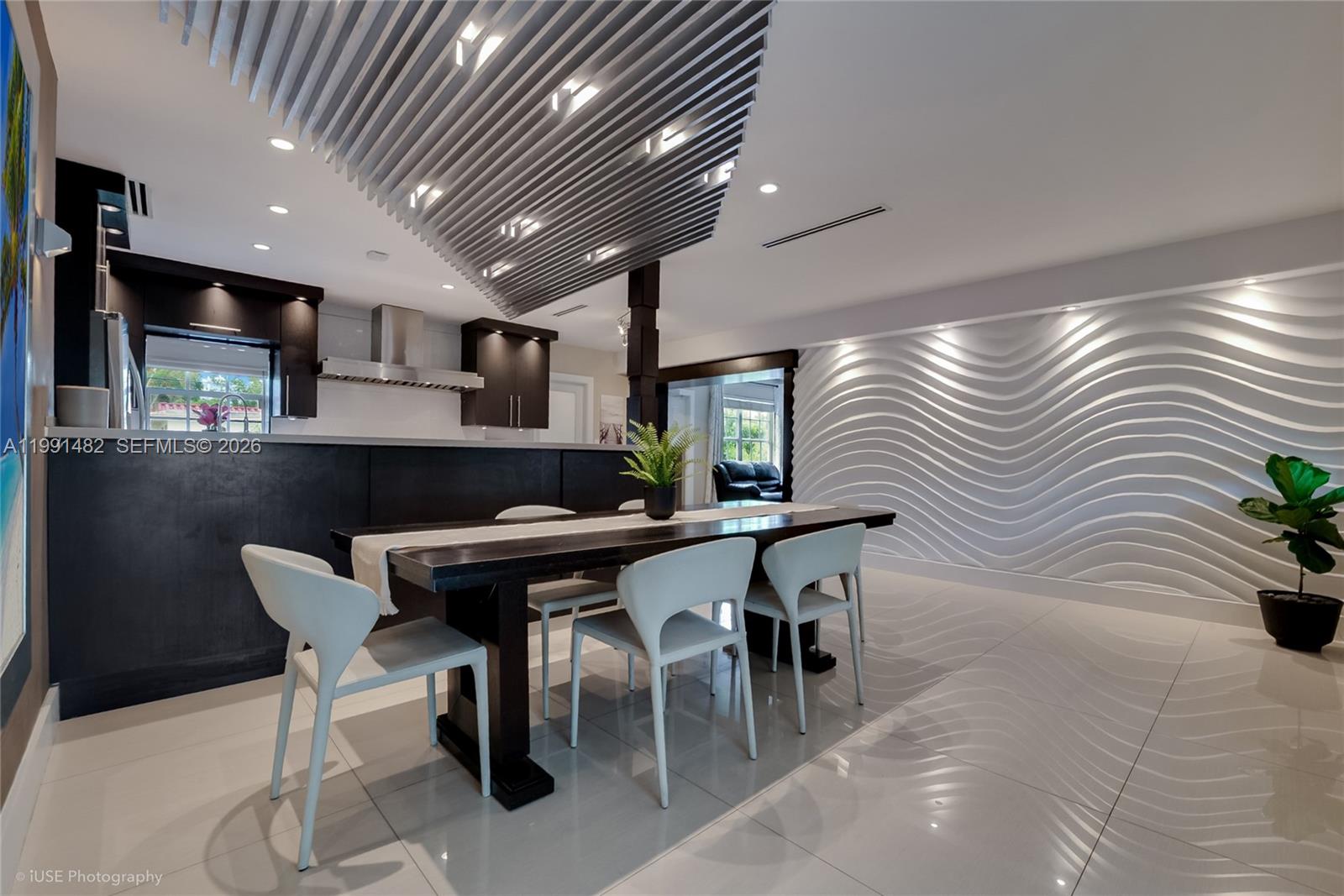 MIRACLE MANOR 3RD ADDN - Residential