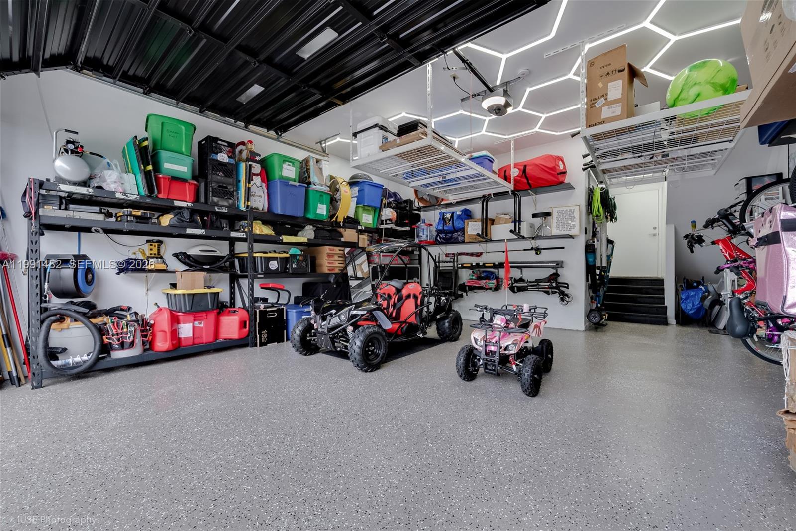 MIRACLE MANOR 3RD ADDN - Residential