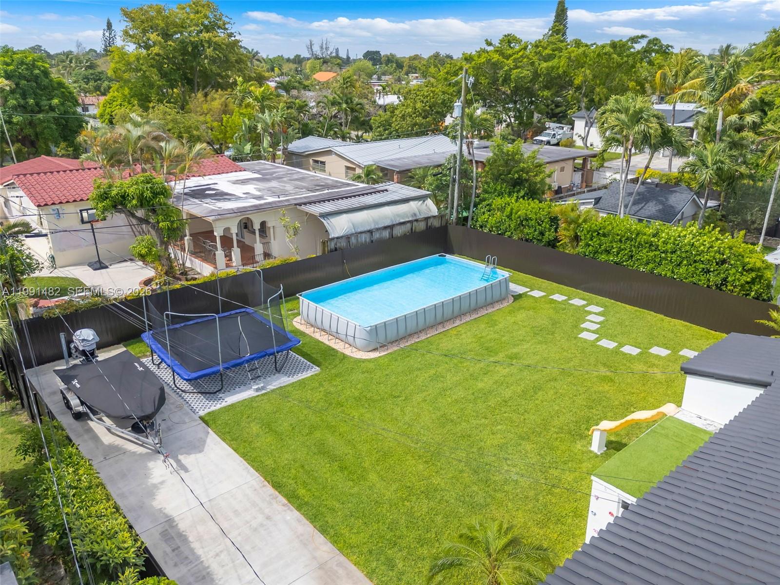 MIRACLE MANOR 3RD ADDN - Residential