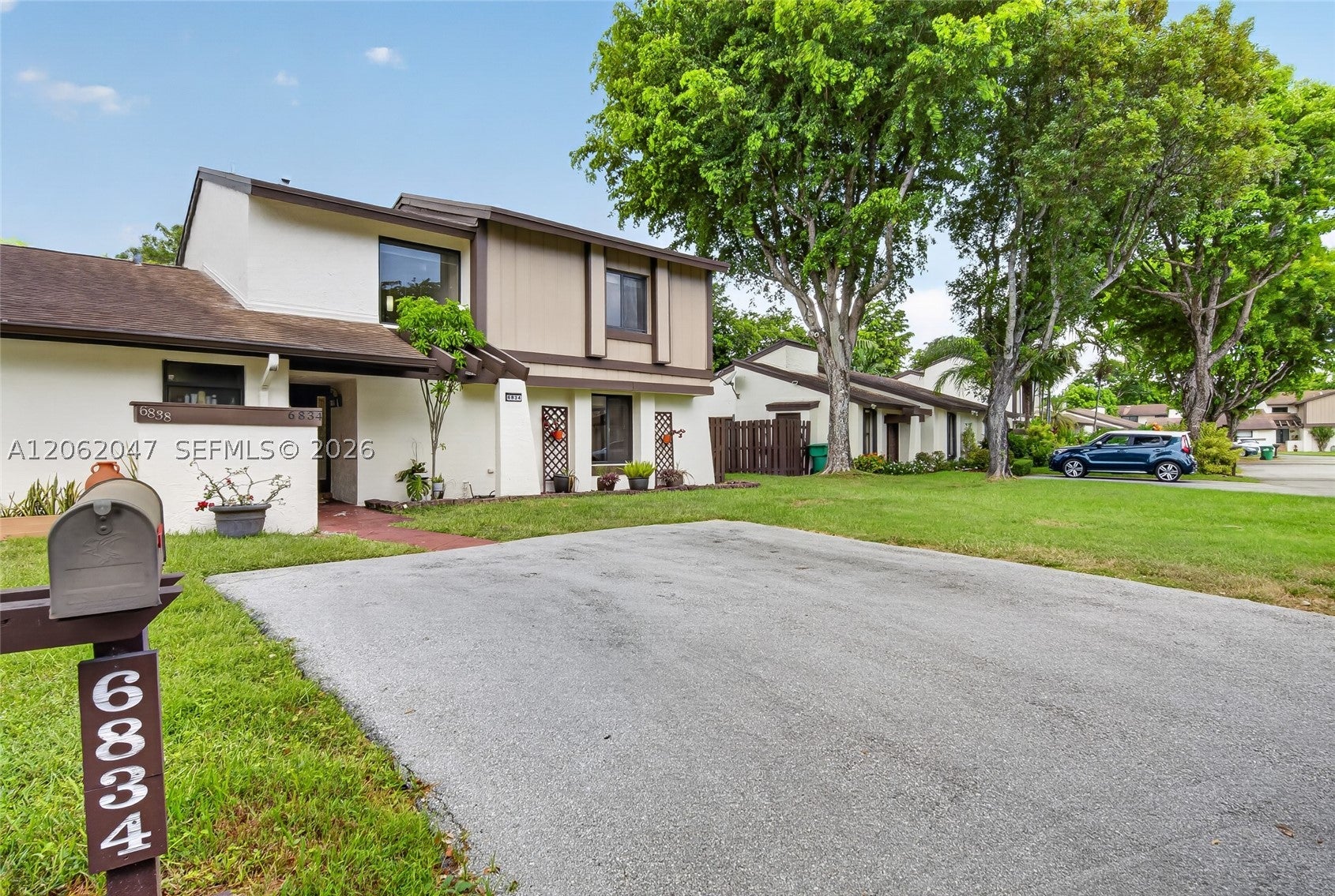 6834 SW 127th Pl, Miami FL 33183
